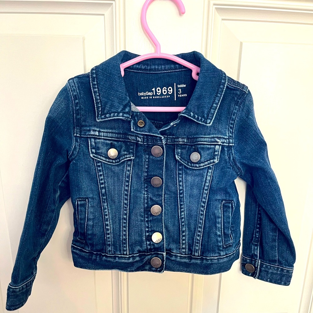 Authentic Gap denim jacket 3t